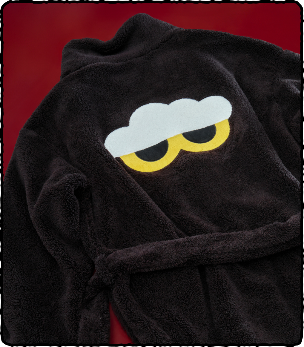 (PRE-ORDER) G-DRAGON x ZO&FRIENDS: ZOAful - ZOA ROBE