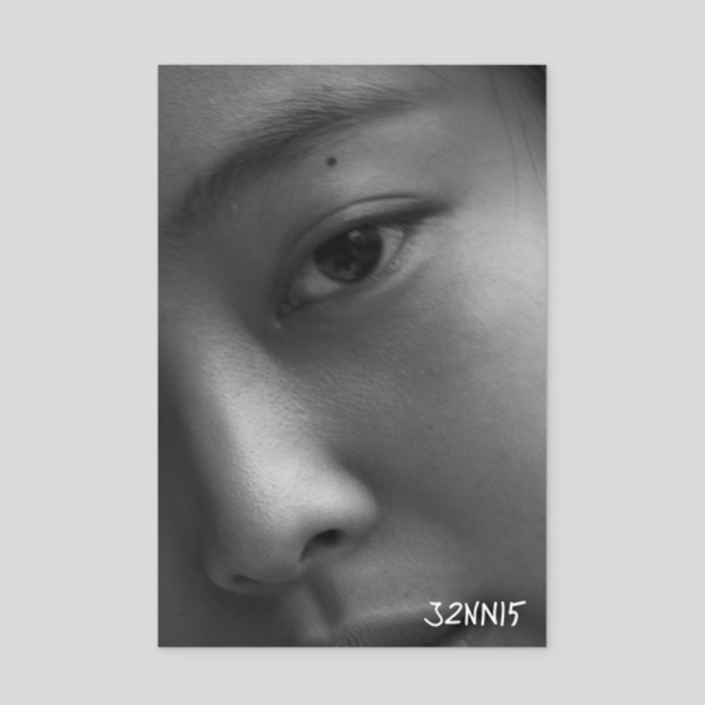(PRE-ORDER) JENNIE Photo Exhibition <J2NNI5> OFFICIAL MD - POSTCARD (RANDOM)