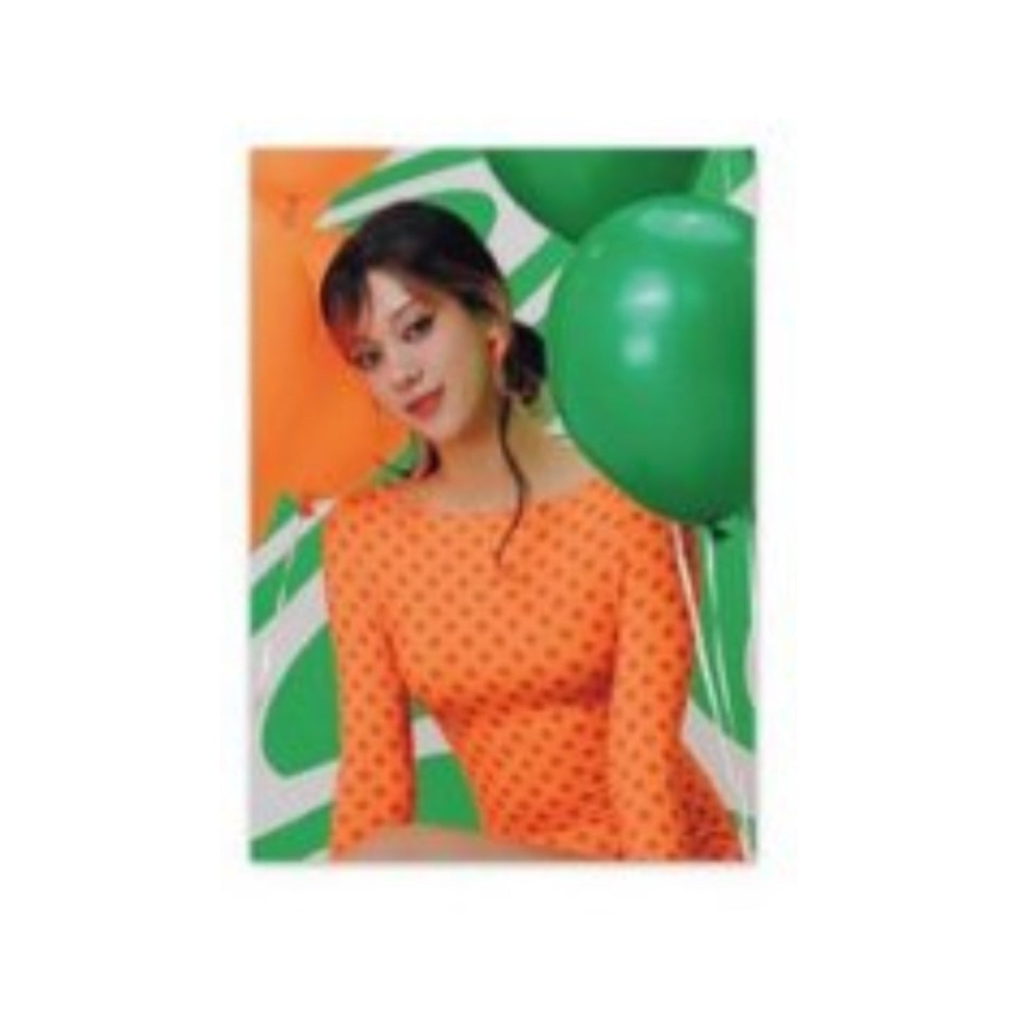(PRE-ORDER) KATSEYE 2026 SEASON’S GREETINGS POP-UP - 3D POSTER