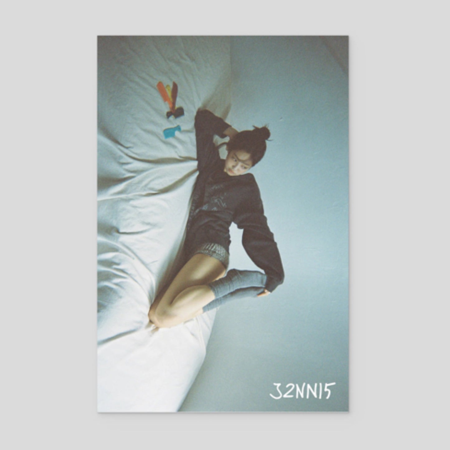 (PRE-ORDER) JENNIE Photo Exhibition <J2NNI5> OFFICIAL MD - POSTCARD (RANDOM)