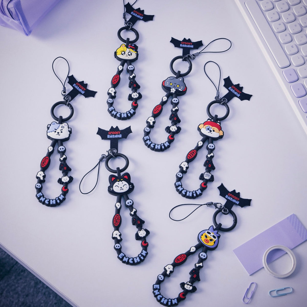 (PRE-ORDER) ENHYPEN 'SPOOKY ENCHIN' POP-UP - BAND KEYRING