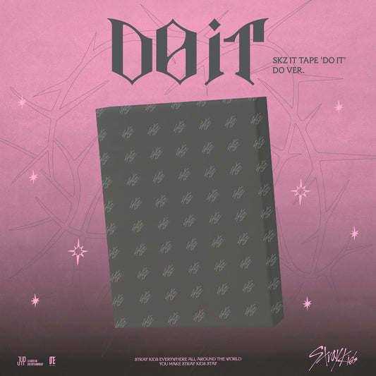 (PRE-ORDER) Stray Kids – SKZ IT TAPE ‘DO IT’ (DO Ver. / IT Ver.)