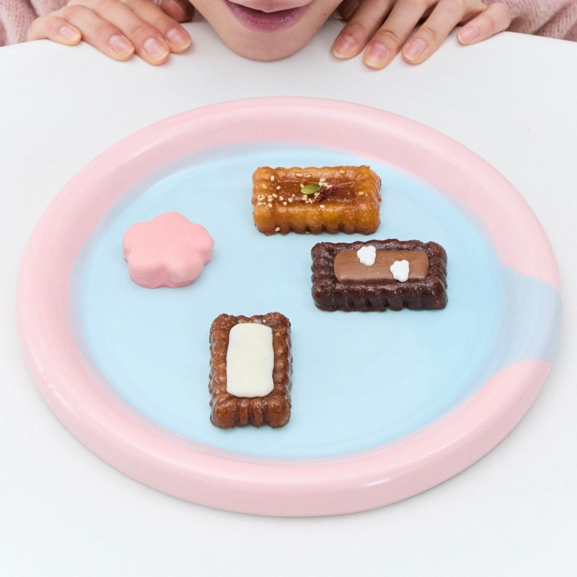 (PRE-ORDER) GOLDEN PIECE x GDRAGON ZOA ZO&FRIENDS - YAKGWA SET