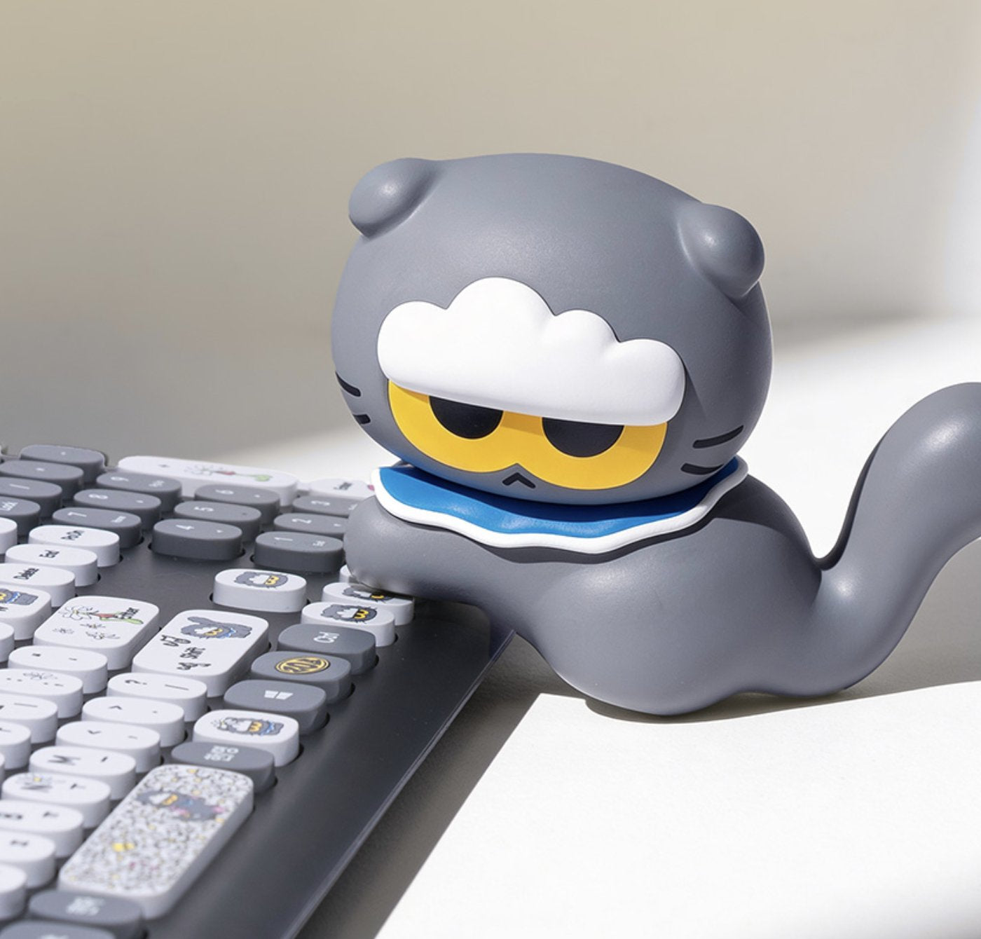 (PRE-ORDER) ZO&FRIENDS x ROYCHE - MONITOR FIGURE
