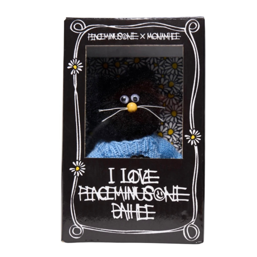 Monamhee x Peaceminusone Plush Keyring