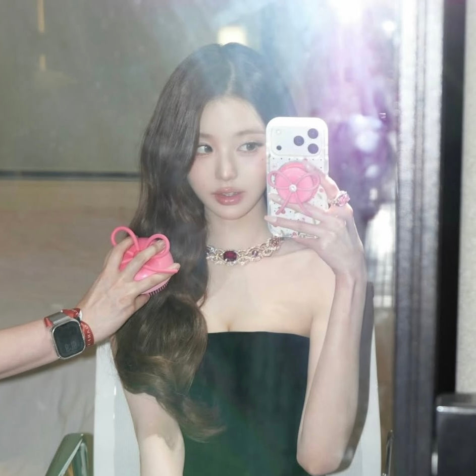 (Pre-Order) MEDICUBE X FOREVER CHERRY - Ribbon Cherry Glass Hair Brush