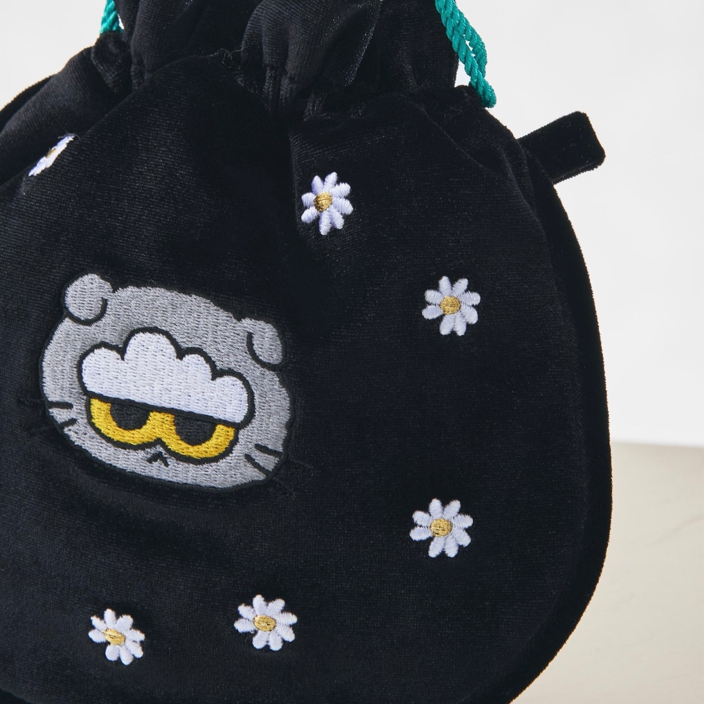 (PRE-ORDER) ZO&FRIENDS K-EDITION - POUCH