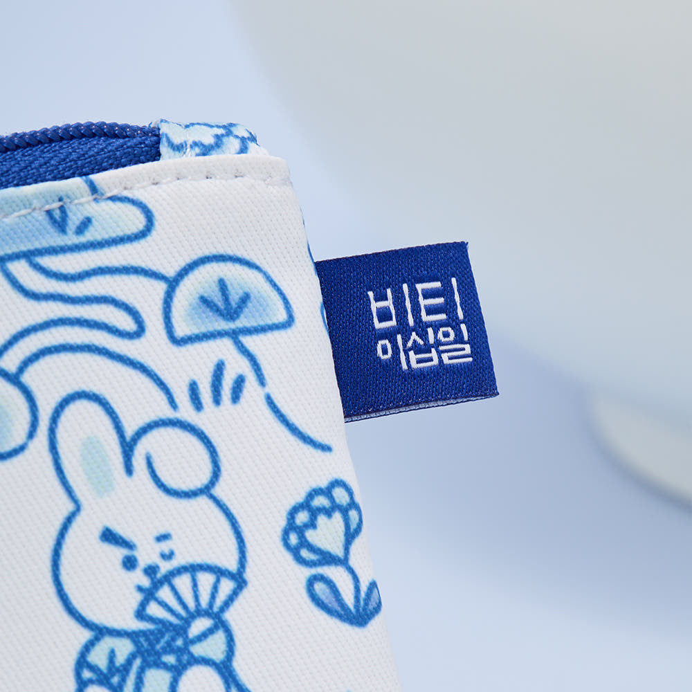 (PRE-ORDER) BT21 POUCH K-HANGARI