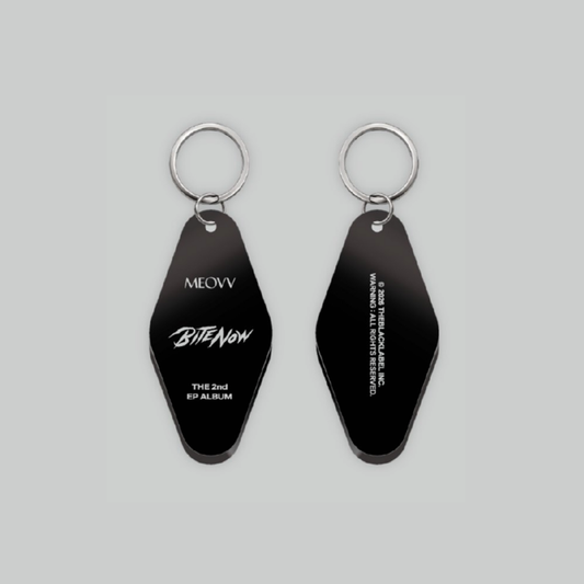 (PRE-ORDER) MEOVV [BITE NOW] POP-UP - ACRYLIC KEYRING