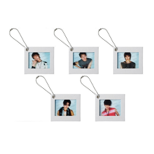 (PRE-ORDER) CORTIS 'PUT YOUR PHONE DOWN' - PHOTO KEYRING