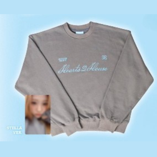 (PRE-ORDER) 2026 Hearts2Hearts <HEARTS 2 HOUSE> MD - SWEATSHIRT SET