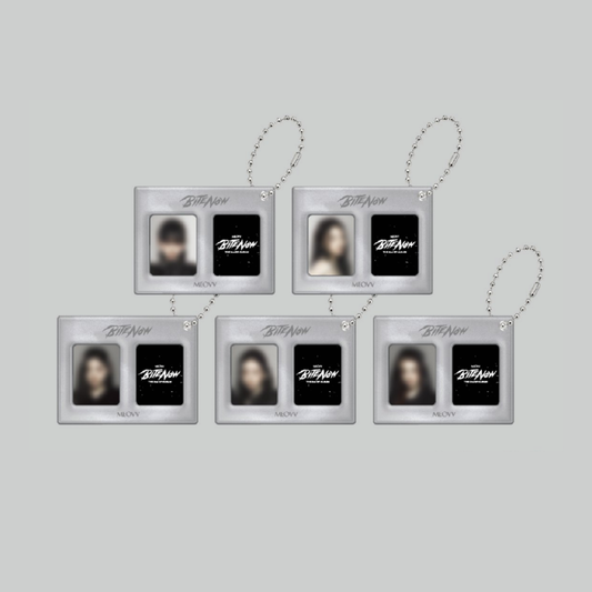 (PRE-ORDER) MEOVV [BITE NOW] POP-UP - ID PHOTO KEYRING