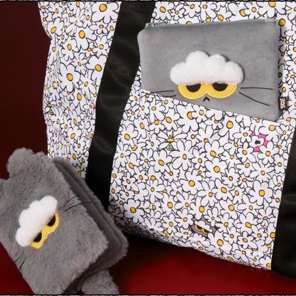 (PRE-ORDER) G-DRAGON x ZO&FRIENDS: ZOAful - ZOA MULTI POUCH